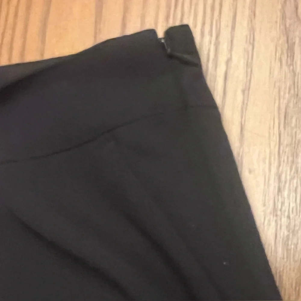 Premise Scalloped Hem Stretch Lined A-Line Mini Skirt Black Size 10‎ NEW